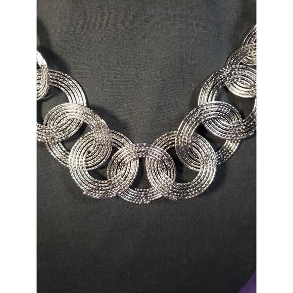 Cato "C Est. 1946" Silver Tone Ring Necklace, Graduating Linked Swirl Rings, NWT - Picture 2 of 14